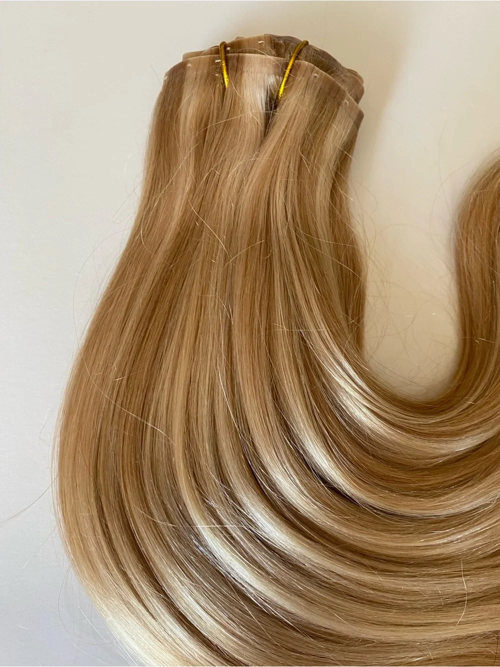 Seamless Clip-In Remy Extensions 100% Human Hair 130g 9Pc Full Head P18A/613 14”